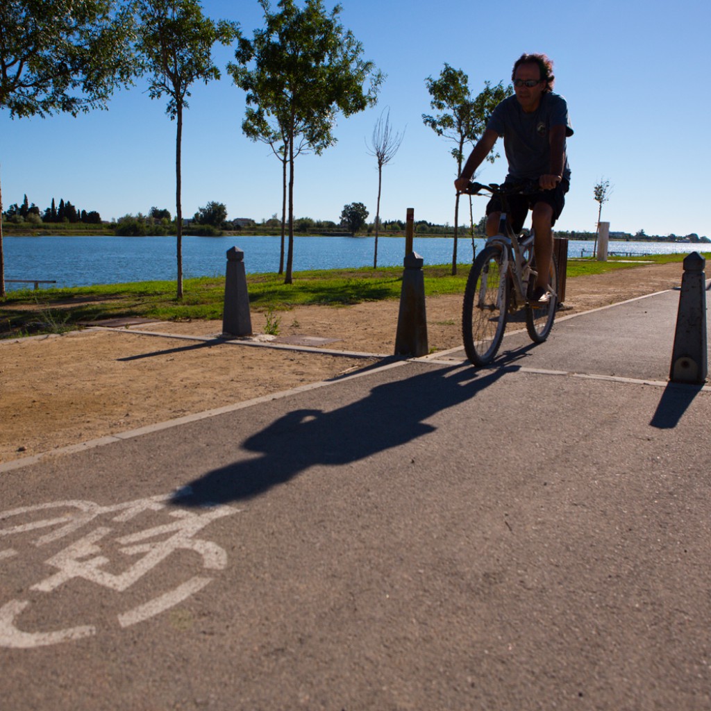 En bici pel Passeig Fluvial